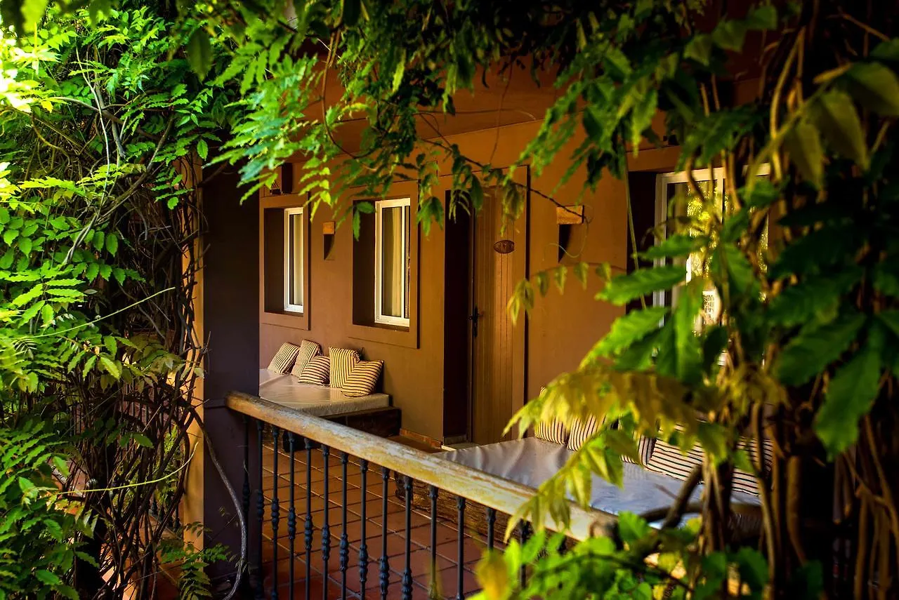 Chillout Hotel Tres Mares Tarifa 2*,