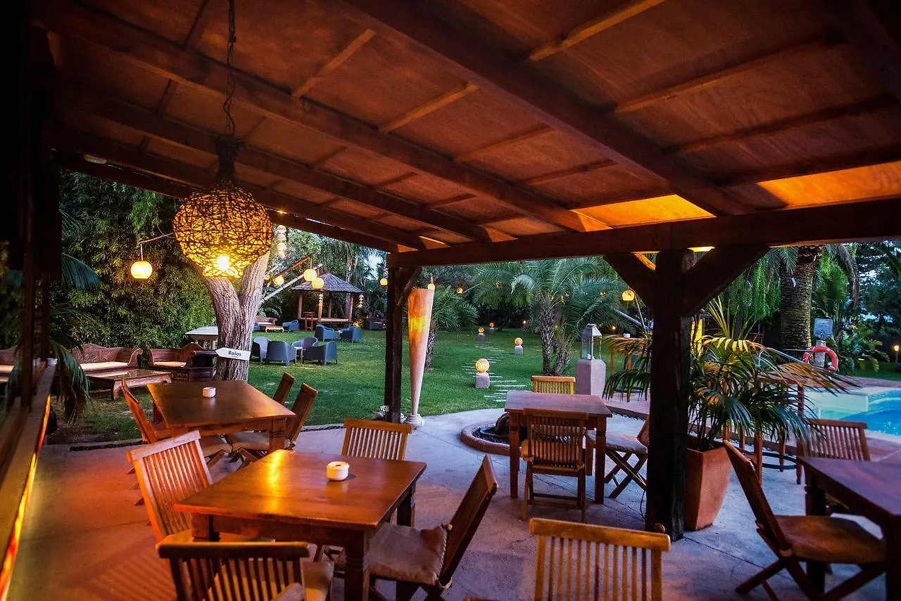 Chillout Hotel Tres Mares Tarifa 2*,